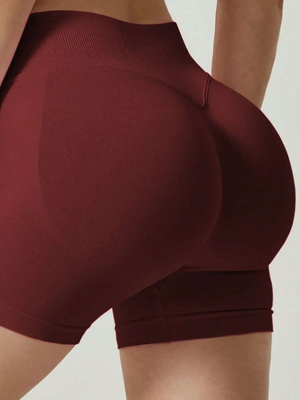 Women's Seamless Butt Lifting Athletic Gym Polyester Shorts