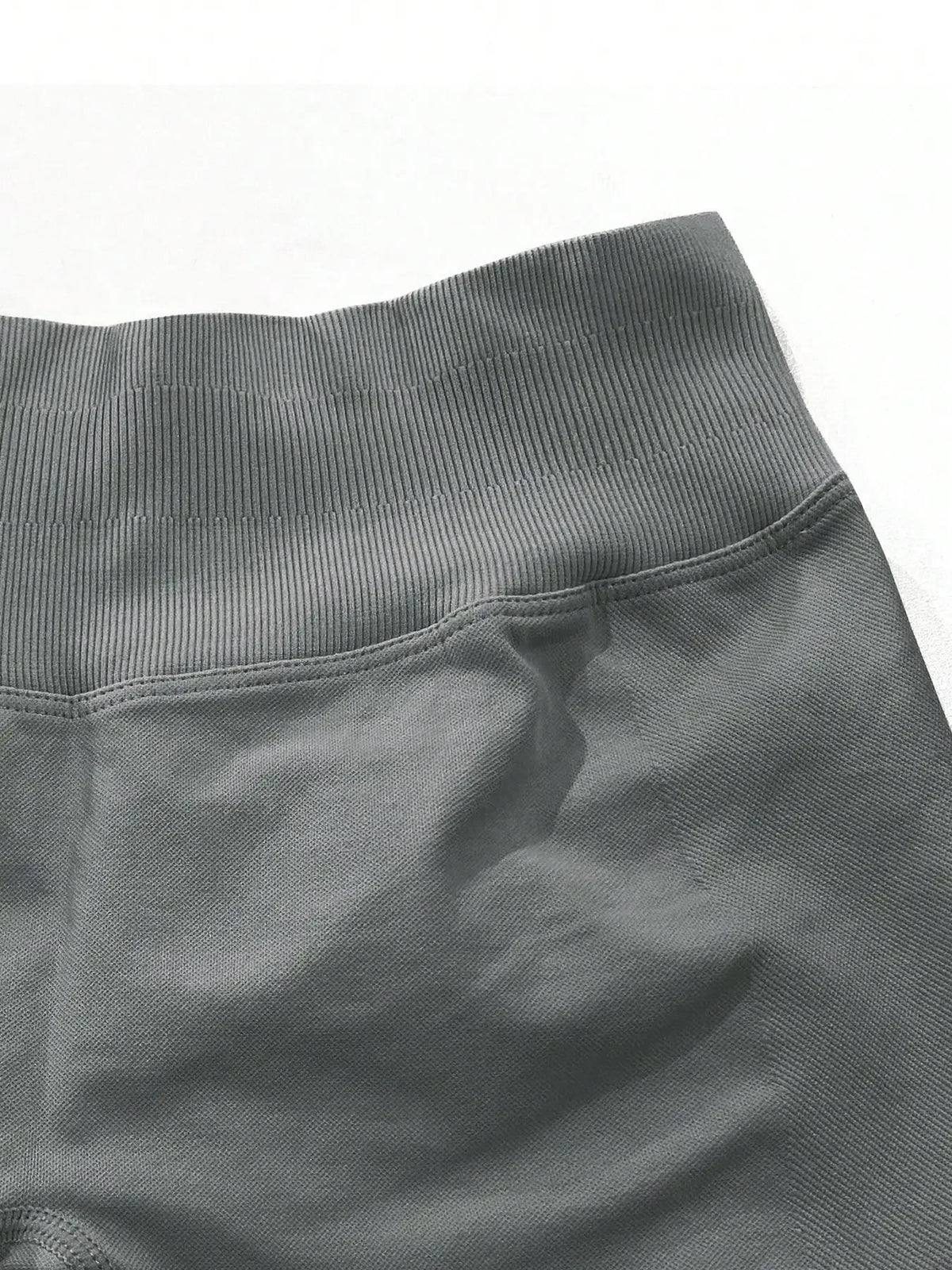 Women's Seamless Butt Lifting Athletic Gym Polyester Shorts