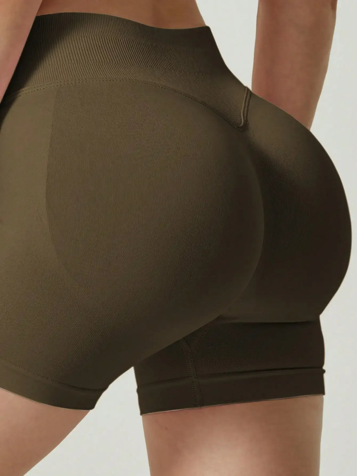 Women's Seamless Butt Lifting Athletic Gym Polyester Shorts
